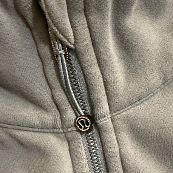 Lululemon Scuba half zip - Picture 2 of 5